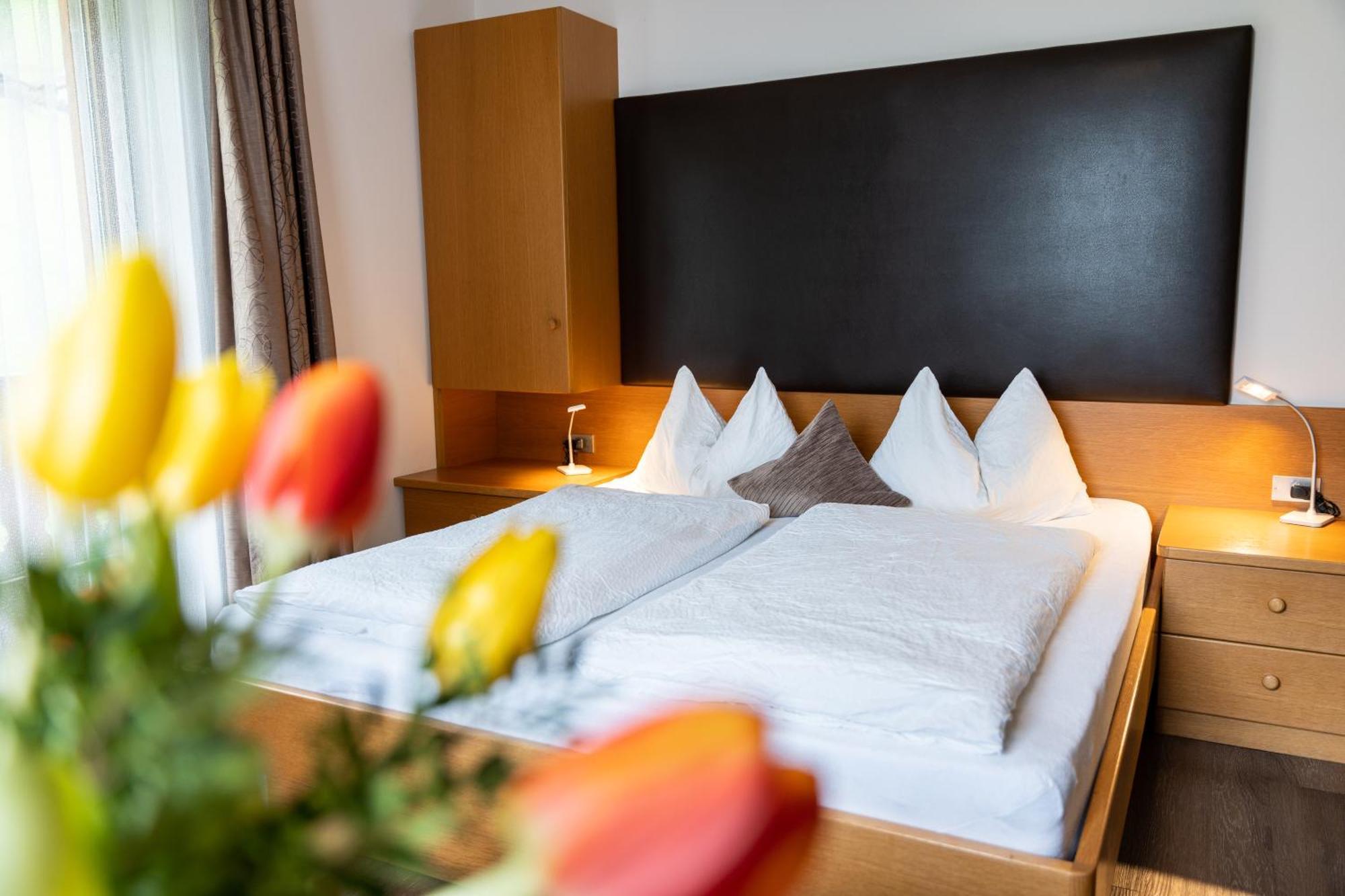 Garni Kostner Hotel Urtijëi Buitenkant foto