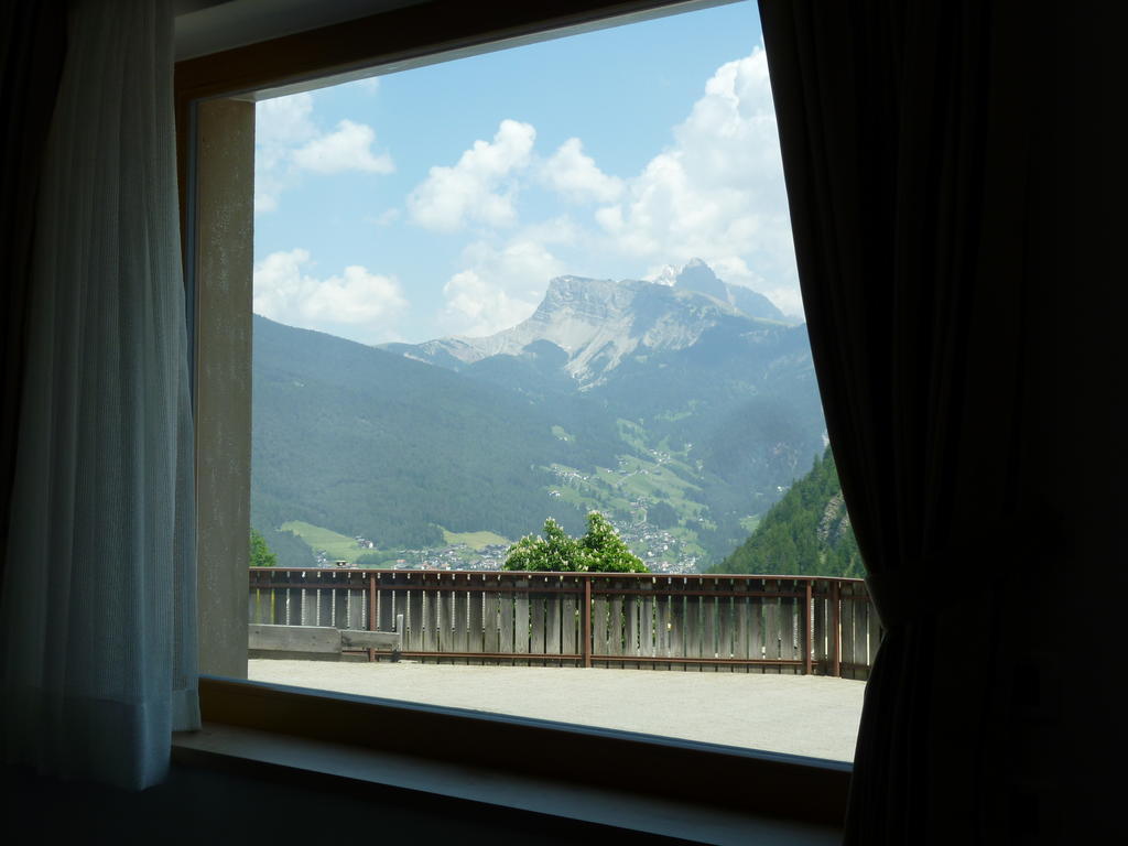Garni Kostner Hotel Urtijëi Buitenkant foto